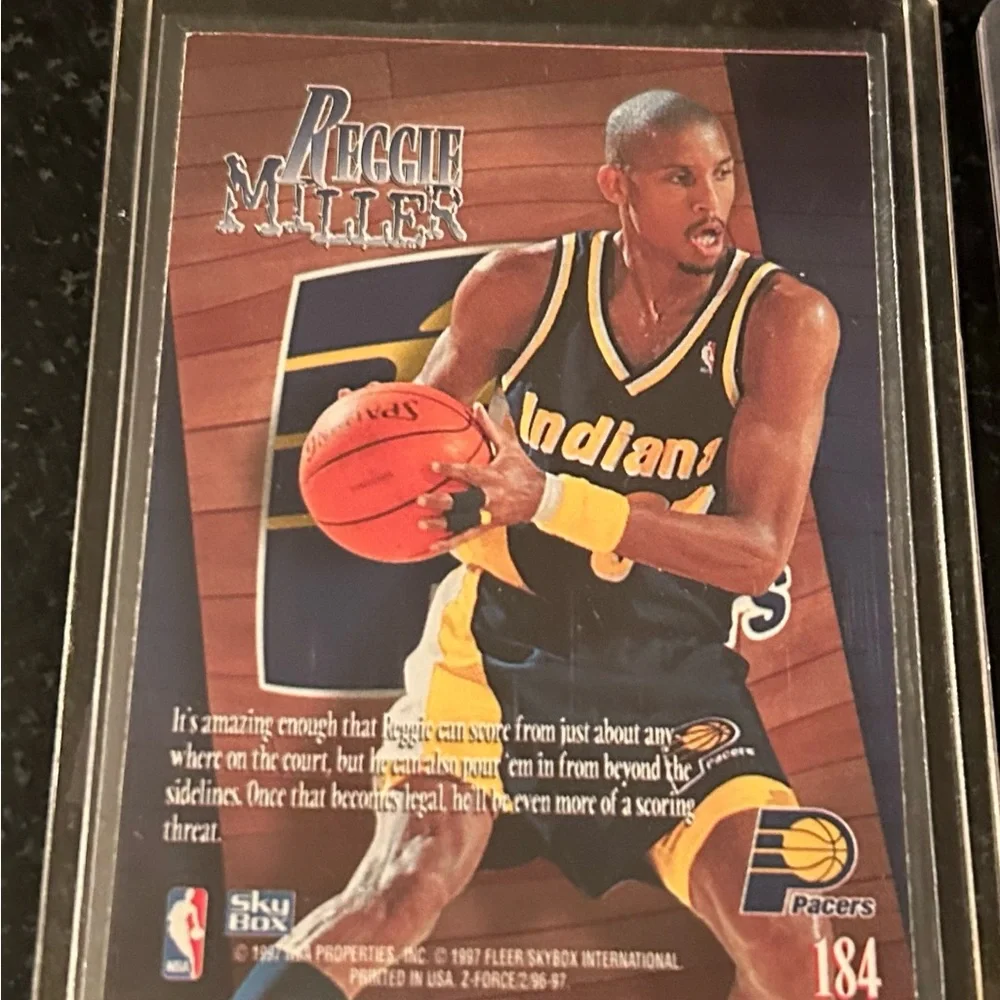 Reggie Miller NBA Basketball Trading Cards (2) - Picture 4 of 5